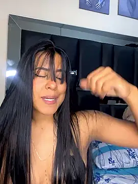 Snapshot of Kendra_C chatting on 01-06-26, 01:42 Kendra C online show from 01-06-26, 01:42