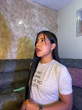 Snapshot of Kendra_C chatting on 03-08-26, 01:36 Kendra C online show from 03-08-26, 01:36