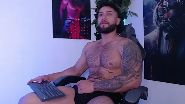 massimofiore  online show from 07-26-26, 07:32