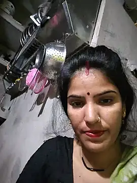 Snapshot of Riya_jaan12 chatting on 05-31-26, 02:42 Riya jaan12 online show from 05-31-26, 02:42