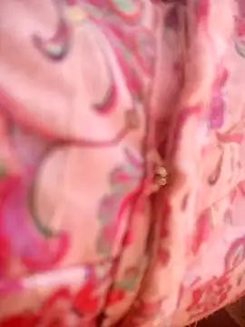 Snapshot of CUTGIRL76 chatting on 12-16-25, 06:51 CUTGIRL76 online show from 12-16-25, 06:51