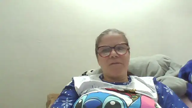 Snapshot of latinamaster chatting on 01-16-26, 10:03 latinamaster online show from 01-16-26, 10:03
