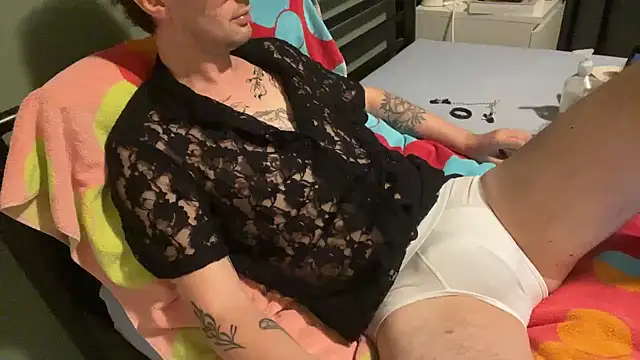 NoaTender online show from 10-04-25, 01:31