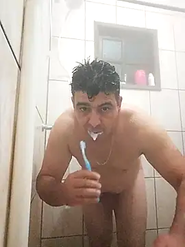 Snapshot of branquinho3 chatting on 10-29-25, 02:36 branquinho3 online show from 10-29-25, 02:36