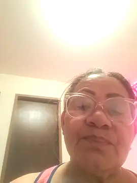 Vickysweeeettt online show from 12-17-25, 02:45