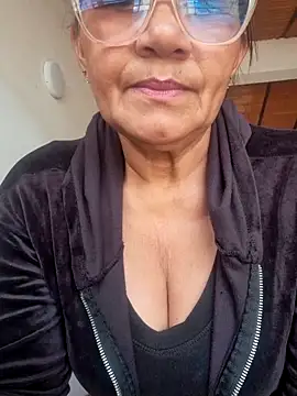 Vickysweeeettt online show from 04-23-26, 03:58