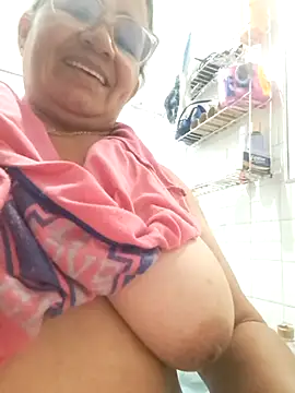 Vickysweeeettt online show from 08-06-26, 08:11