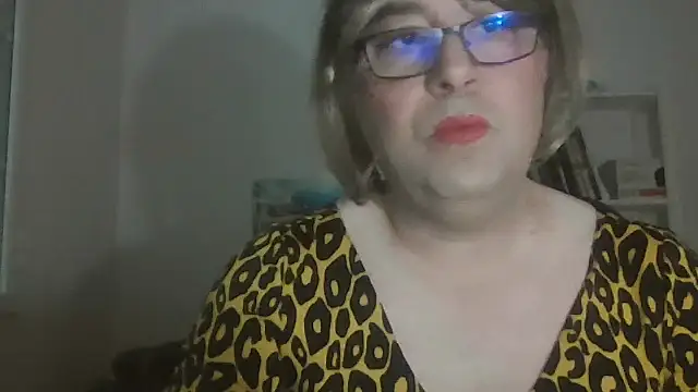 Snapshot of nataliacd chatting on 11-16-25, 05:40 nataliacd online show from 11-16-25, 05:40