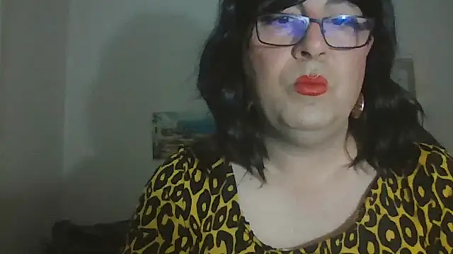 Snapshot of nataliacd chatting on 11-25-25, 05:57 nataliacd online show from 11-25-25, 05:57