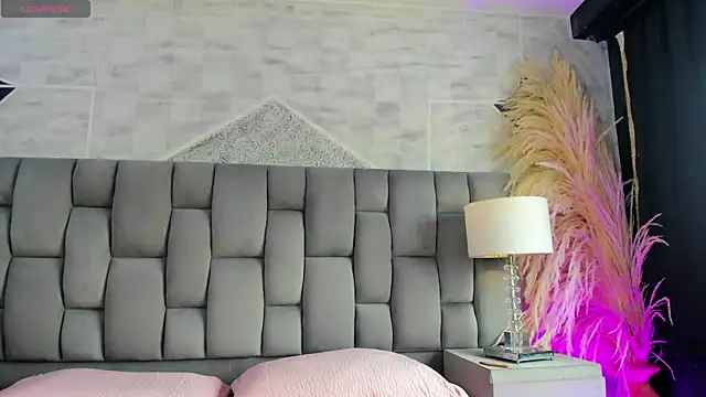 PauliinaBelle  online show from 06-13-26, 01:53