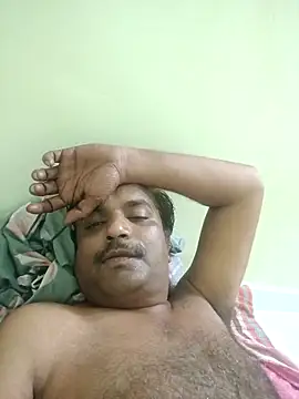 Snapshot of vardh033 chatting on 09-13-25, 06:18 vardh033 online show from 09-13-25, 06:18