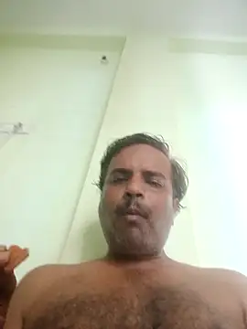 Snapshot of vardh033 chatting on 09-15-25, 06:35 vardh033 online show from 09-15-25, 06:35