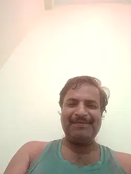 Snapshot of vardh033 chatting on 09-17-25, 08:05 vardh033 online show from 09-17-25, 08:05