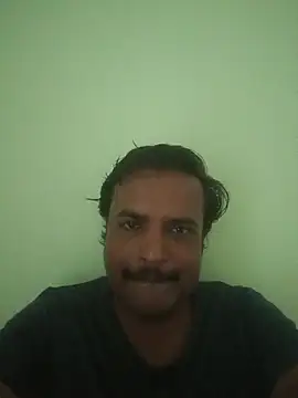 Snapshot of vardh033 chatting on 09-23-25, 04:48 vardh033 online show from 09-23-25, 04:48