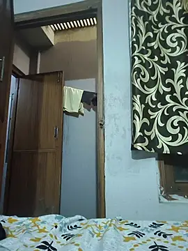 vardh033 online show from 11-26-25, 07:09