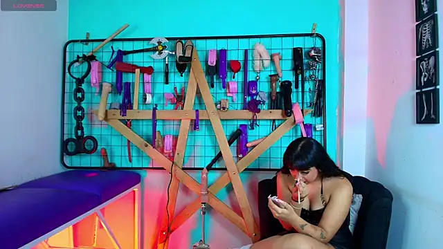 Mrmia bdsm extreme online show from 12-18-25, 12:33