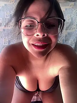 Snapshot of MiaCollinssx chatting on 07-31-26, 02:16 MiaCollinssx online show from 07-31-26, 02:16