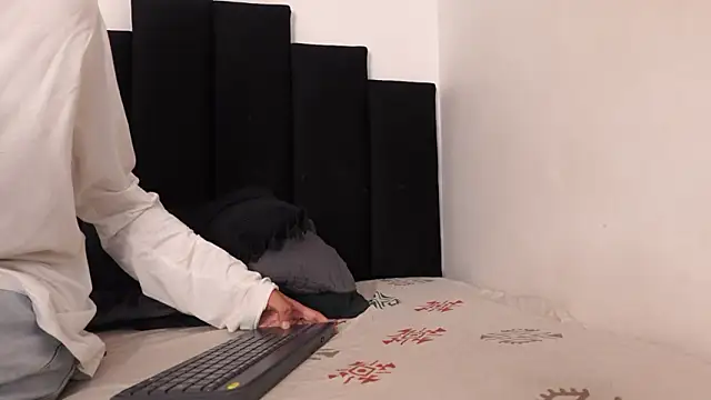 alexmark  online show from 03-20-26, 05:07