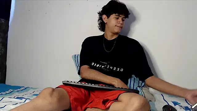 alexmark  online show from 05-29-26, 03:10