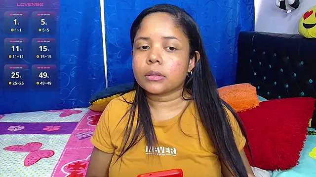 Snapshot of melikaronit2 chatting on 10-23-25, 05:44 melikaronit2 online show from 10-23-25, 05:44