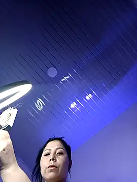 Snapshot of SiennaValera chatting on 11-08-25, 05:34 SiennaValera online show from 11-08-25, 05:34