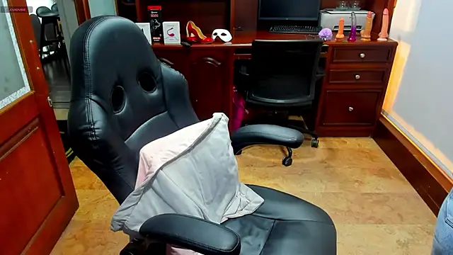 SexyRachel  online show from 11-01-25, 12:07