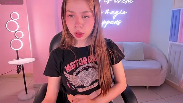 TiffannySins online show from 01-14-26, 03:45