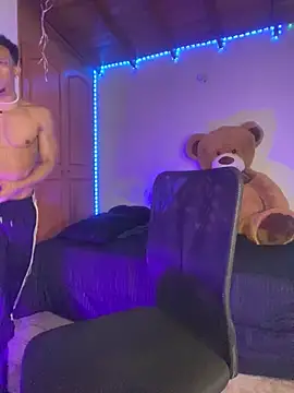 RickKrong  online show from 10-17-25, 02:37