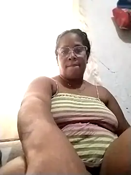 Snapshot of Big_ass_submissive chatting on 10-26-25, 02:23 Big ass submissive online show from 10-26-25, 02:23