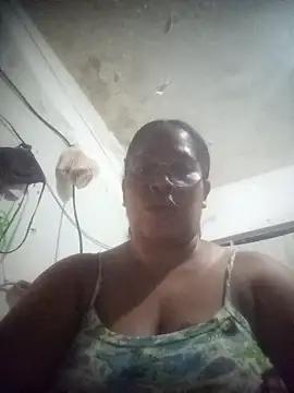 Snapshot of Big_ass_submissive chatting on 11-11-25, 12:32 Big ass submissive online show from 11-11-25, 12:32