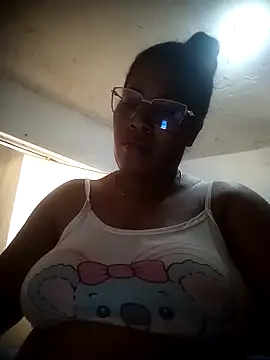 Snapshot of Big_ass_submissive chatting on 11-15-25, 07:43 Big ass submissive online show from 11-15-25, 07:43