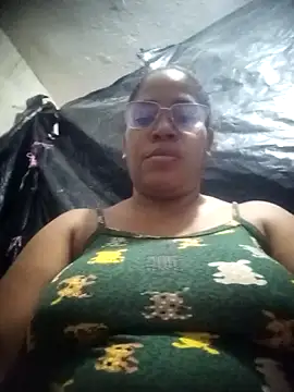 Snapshot of Big_ass_submissive chatting on 12-03-25, 01:24 Big ass submissive online show from 12-03-25, 01:24