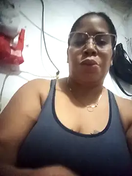 Snapshot of Big_ass_submissive chatting on 12-15-25, 12:53 Big ass submissive online show from 12-15-25, 12:53