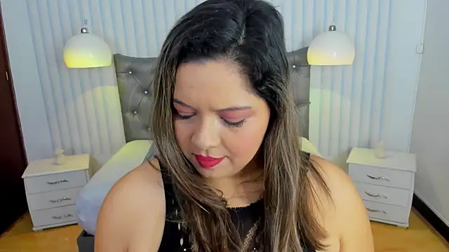 Snapshot of alessia_ricci chatting on 09-24-25, 12:19 alessia ricci online show from 09-24-25, 12:19