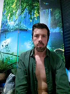 Snapshot of welcome-to-the-jungle chatting on 10-18-25, 06:52 welcome-to-the-jungle online show from 10-18-25, 06:52