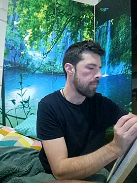 Snapshot of welcome-to-the-jungle chatting on 11-07-25, 09:37 welcome-to-the-jungle online show from 11-07-25, 09:37