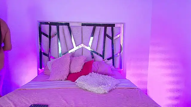 Snapshot of melody__stone chatting on 11-24-25, 07:57 melody stone online show from 11-24-25, 07:57