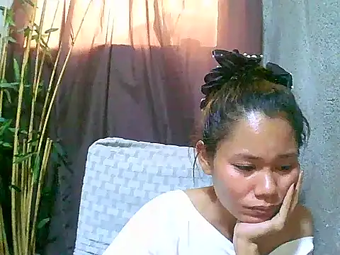 Sweeetgurll online show from 04-18-26, 08:18