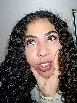 A maddy online show from 10-10-25, 01:37