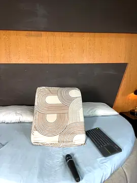 Alexia  cox online show from 12-01-25, 01:32