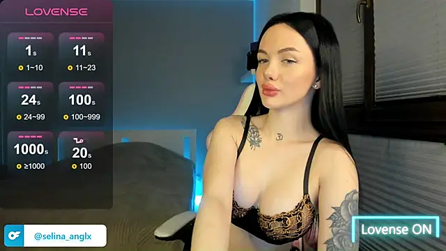 Snapshot of SelinaStorm chatting on 12-01-25, 12:59 SelinaStorm online show from 12-01-25, 12:59