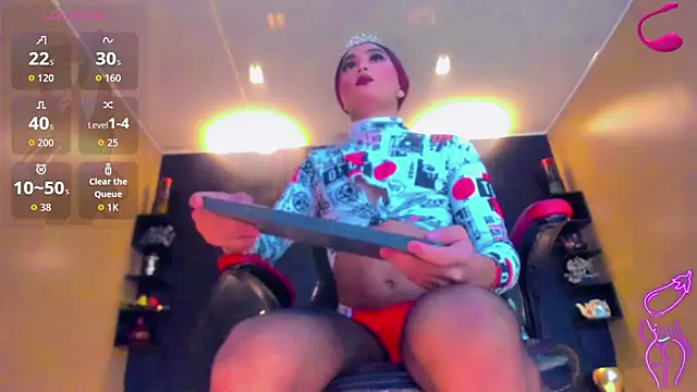 Natasha clifford online show from 11-11-25, 07:14