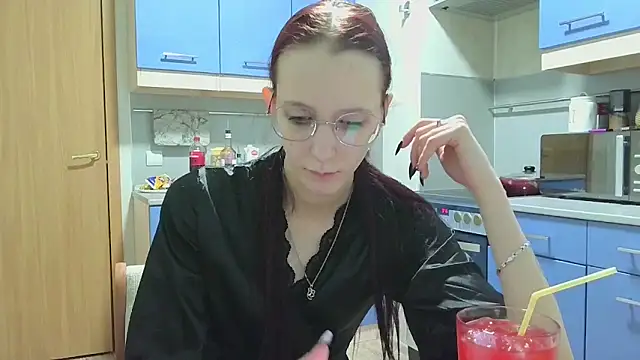 Lucy Divine online show from 12-17-25, 10:49