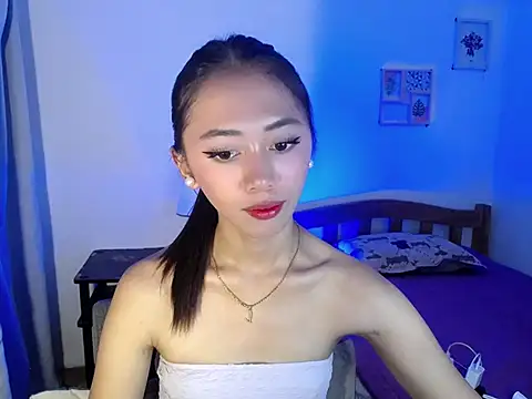 lovely kiannaHugecock online show from 03-07-26, 07:49