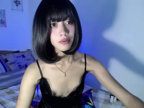 lovely kiannaHugecock online show from 03-21-26, 05:56