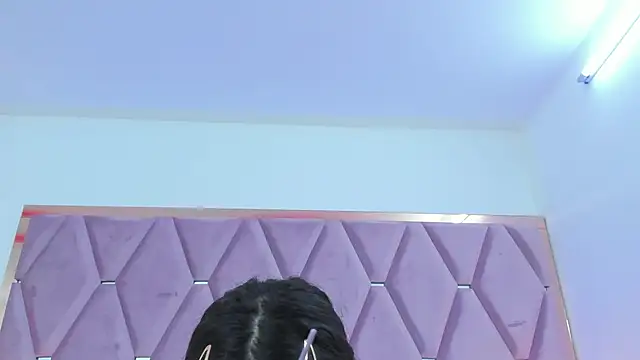 Snapshot of MaskedGirl_ chatting on 10-11-25, 11:53 MaskedGirl online show from 10-11-25, 11:53