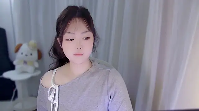 Snapshot of YUANYUAN-A chatting on 11-08-25, 08:36 YUANYUAN-A online show from 11-08-25, 08:36