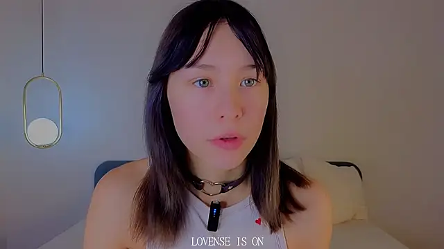 BritniBers online show from 11-19-25, 02:55