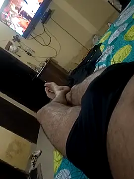 Snapshot of shadab1267 chatting on 09-12-25, 02:28 shadab1267 online show from 09-12-25, 02:28