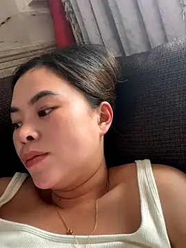 Snapshot of han-cute chatting on 09-13-25, 03:06 han-cute online show from 09-13-25, 03:06